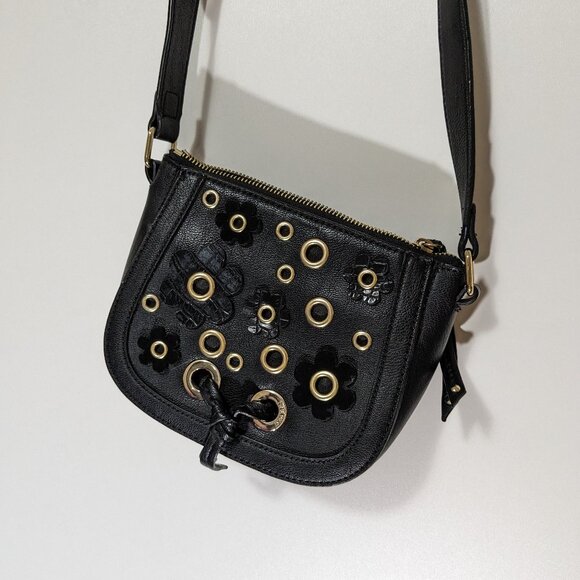 *3/$10* Nine West Daisy Grommet Crossbody Bag Purse Black Silver - Picture 1 of 5